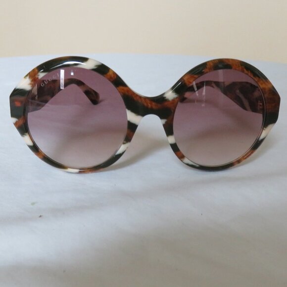 Gucci Round Frame Sunglasses - Picture 3 of 7